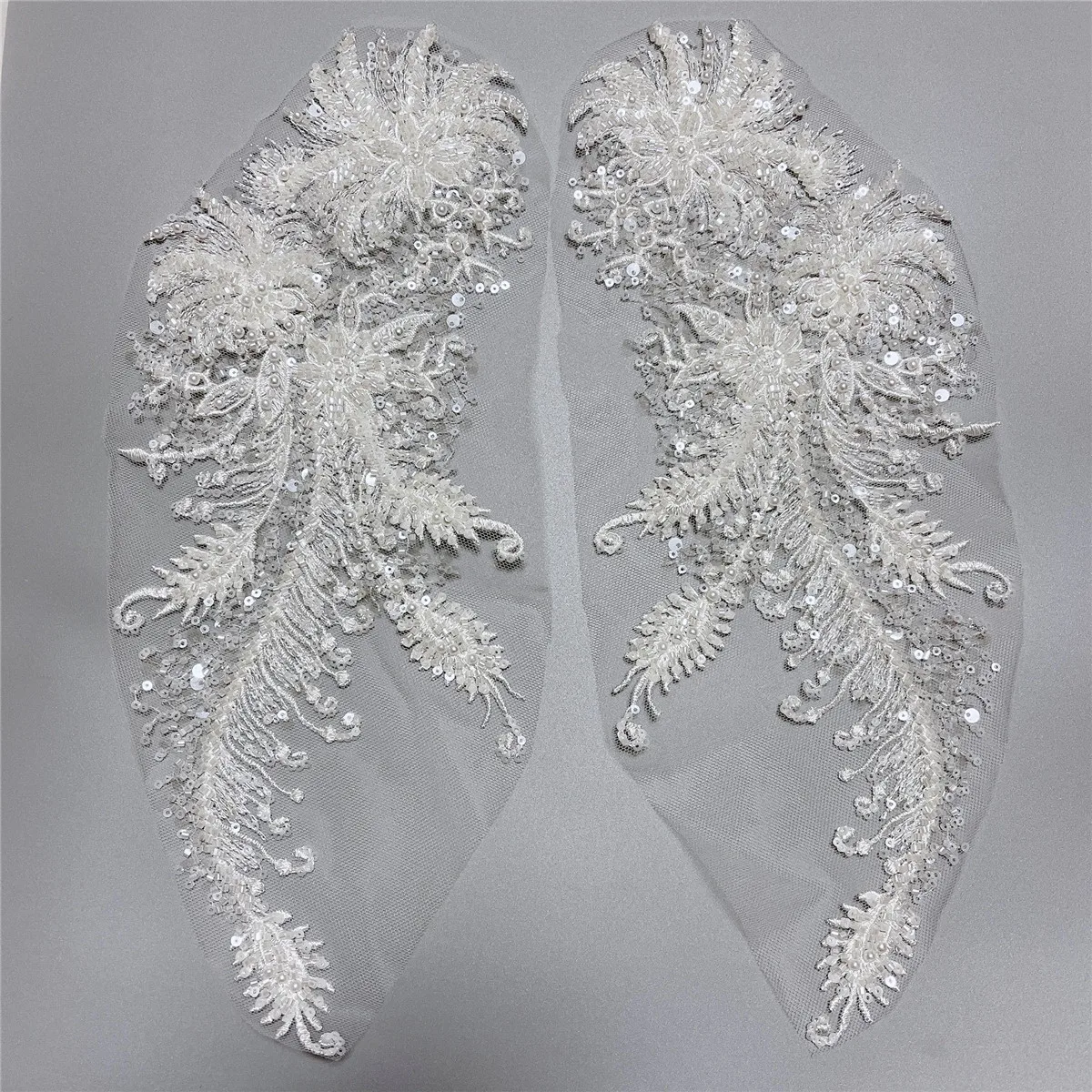 

Lace Applique White Luxury Heavy Handmade 3D Nail Beaded Sequins Flower Patch Wedding Dress Children's Clothing Decorative Lace