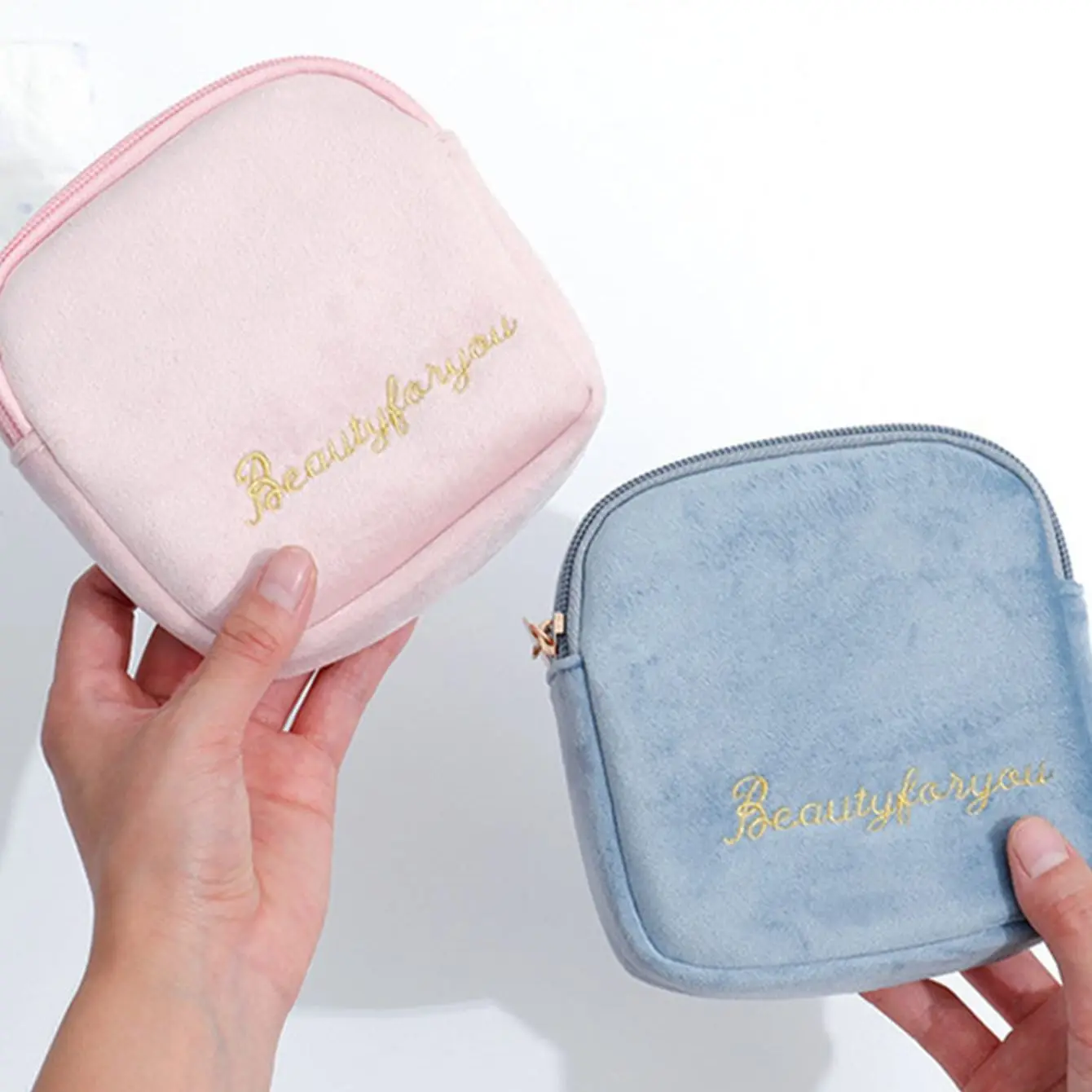 1PC-Multifunctional Pattern Sanitary Pad Bags Reusable Napkin Storage Organizer Women Pad Pouch Bags Portable Makeup Bags Coin P
