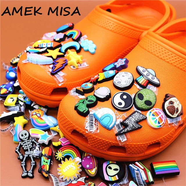 Original Space Alien Designer Shoe Charms 5pcs/lot Shoe Buckle Accessories  Luxury Rainbow Sun Clog Dog Upper Jewelry Decorations