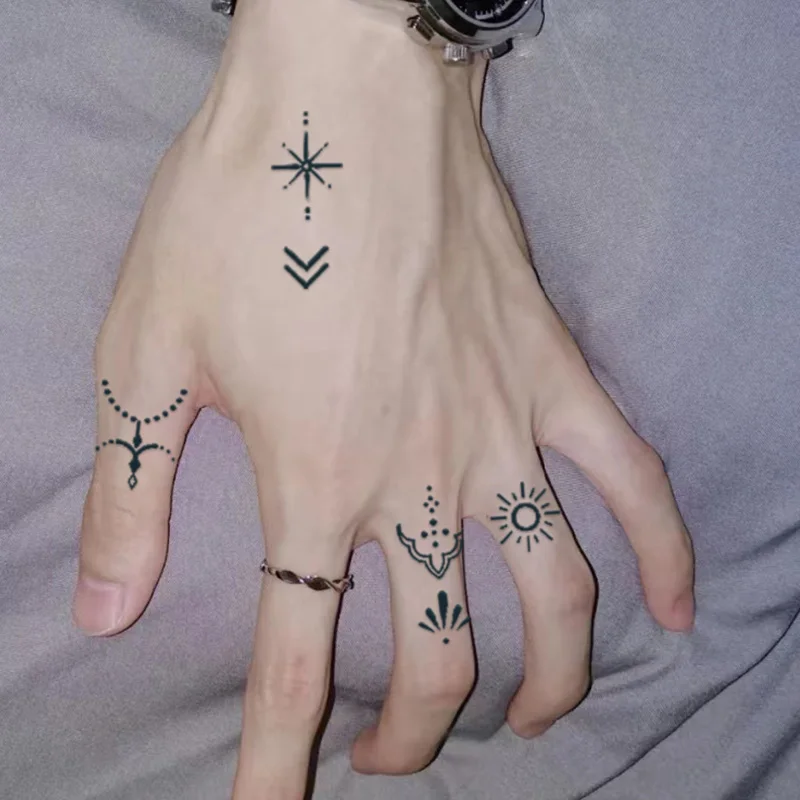 1Pc Small Pattern Waterproof Temporary Tattoo Stickers, Long-lasting Waterproof for One to Two Weeks, Suitable for Finger, Plam. 3