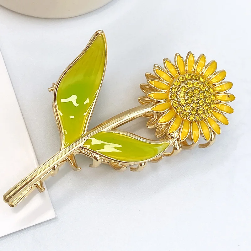 

Crystal Sunflower Hair Claw Women Hairpins Sweet Large Metal Hair Clips for Gilrs Barrette Ponytail Headwear Hair Accessories