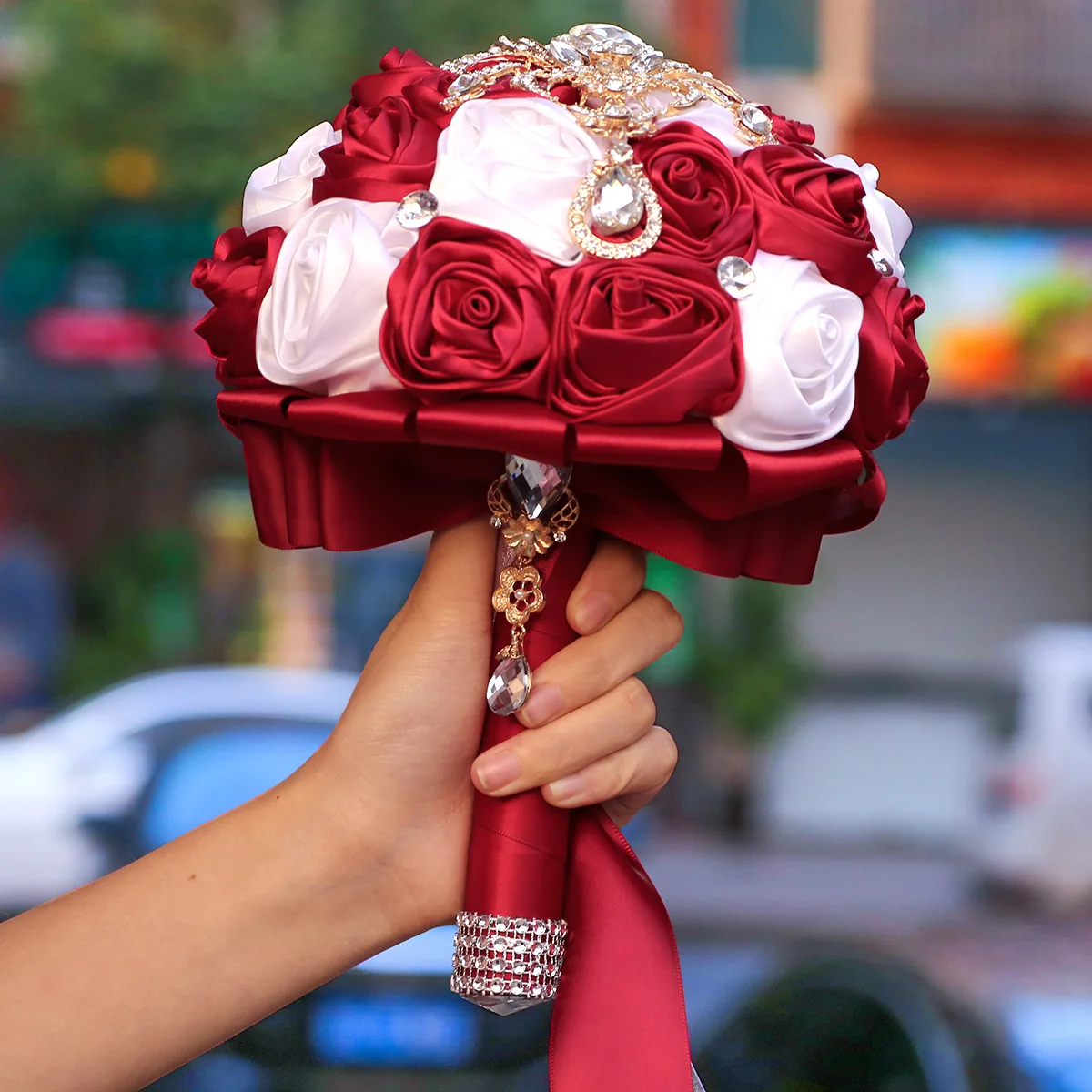Hot Sale Wine Red White Satin Rose Bride and Bridesmaid Hand Bouquet Romantic Accessories Wedding Party Decoration Hand Flower