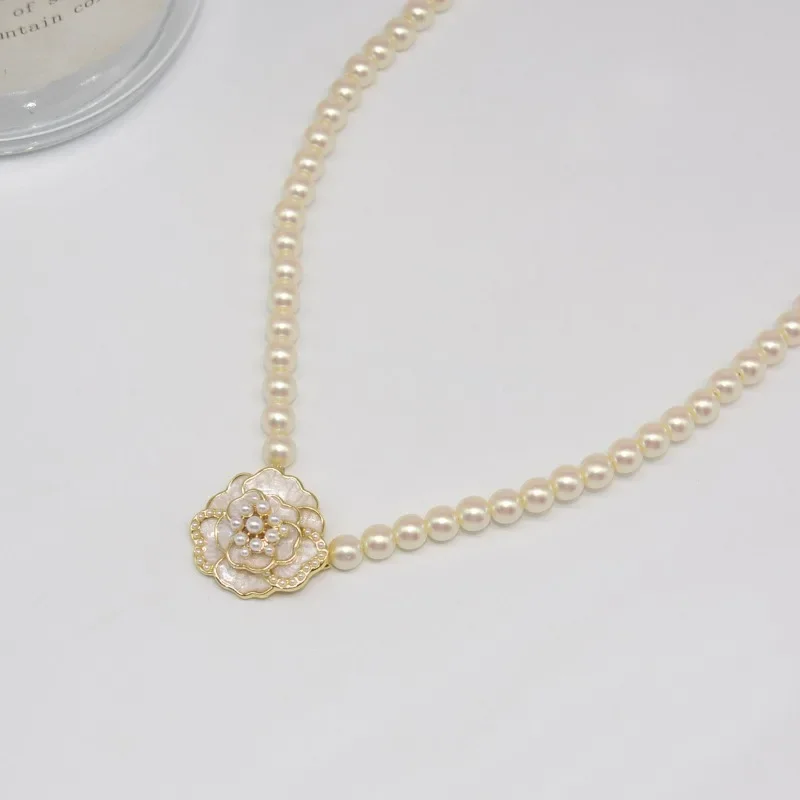 Women's Necklace Flower Imitation Pearl Luxury 2024 Korean Fashion Banquet Clavicle Chain For Women Fashion Jewelry Accessories