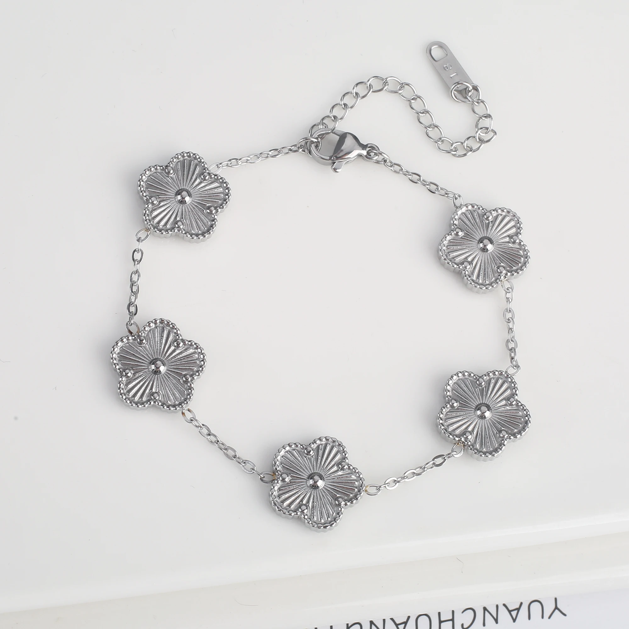 Bracelet 11
