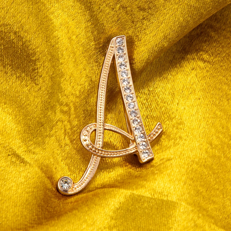 Women Luxury Letter Brooch Pins In Gold Color Rhinestones Crystal English Alphabet Metal Pins Cute Jewelry Accessories Gift