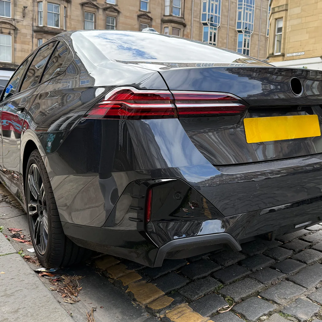 BMW 5 시리즈 I5 G60 M 스포츠 2024-2025 차량용 ABS 카본 파이버 리어 에어 나이프 에어 아웃렛 차량 스티커 외장 액세서리