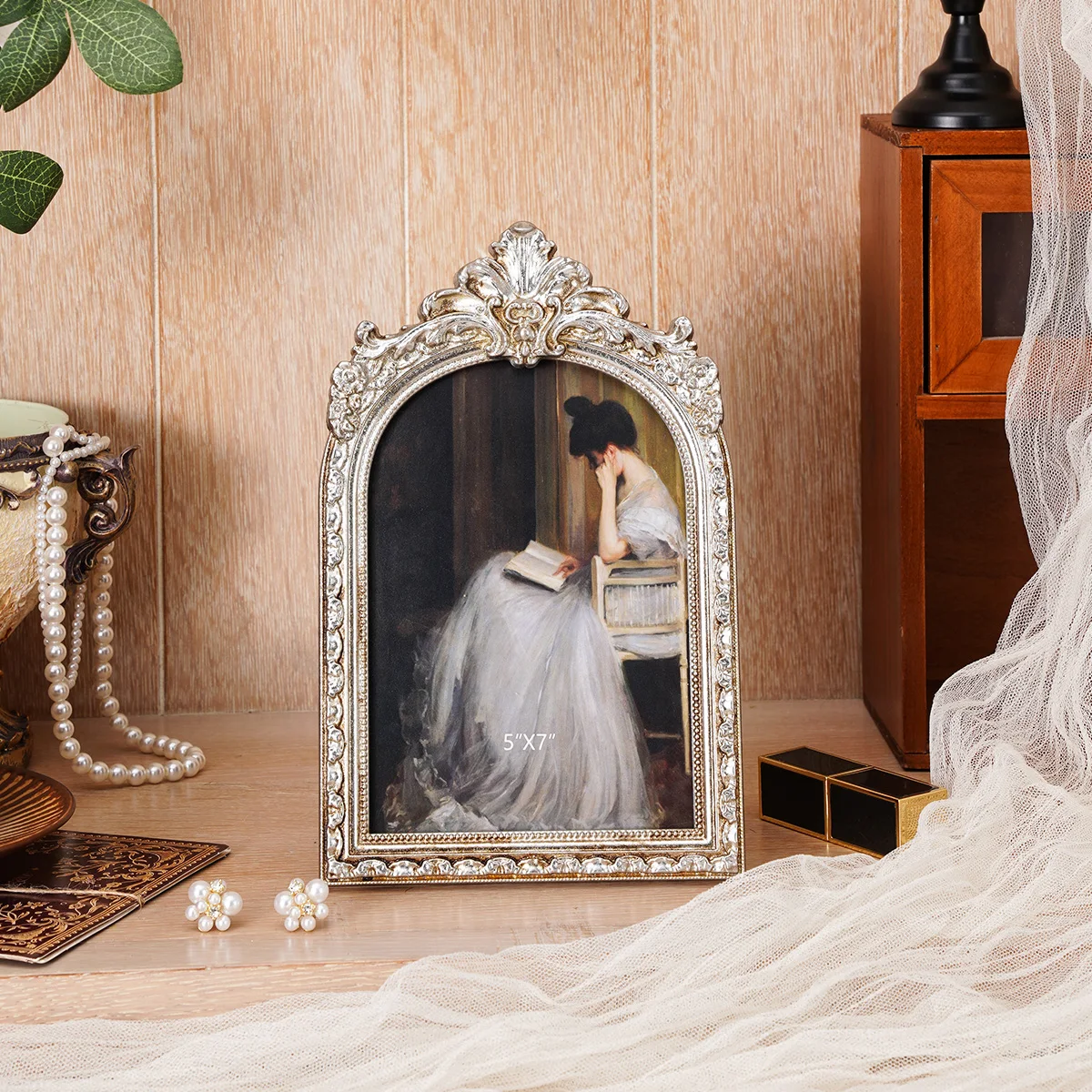 1PC, European retro silver arched lace decorative photo frame, suitable for photo display, home decoration and photography props