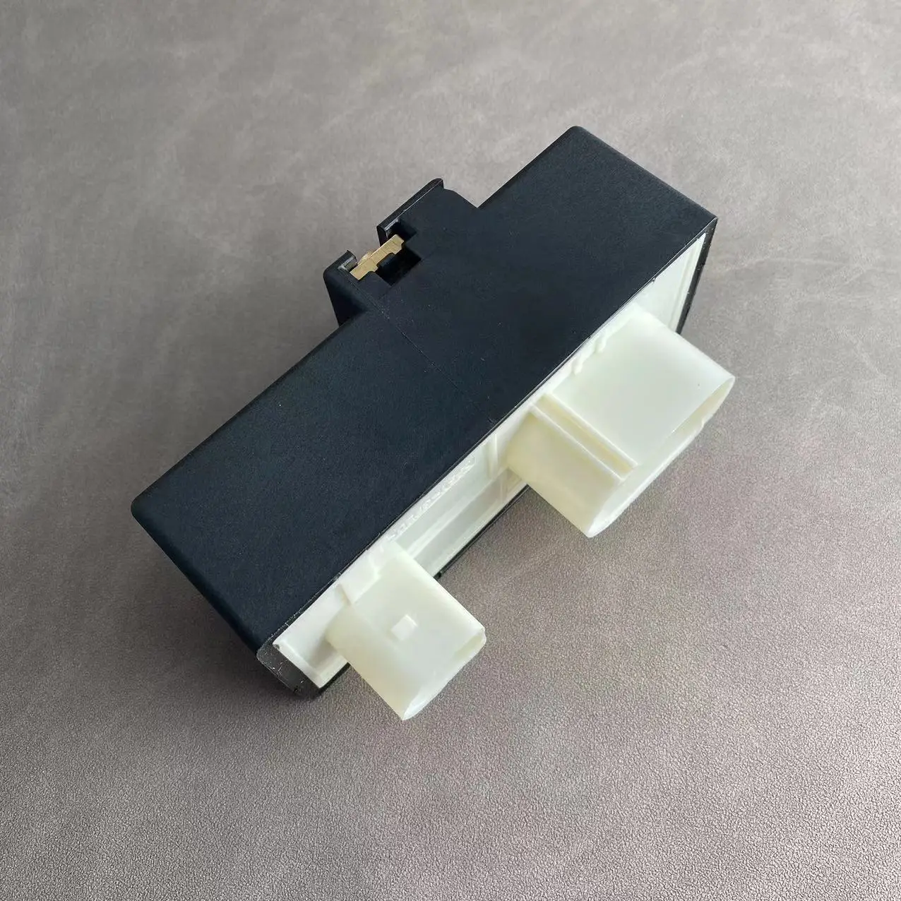 Relè Ventola Radiatore Per Golf MK4 E A3 - Ricambio 1J0919506K - Foto 7