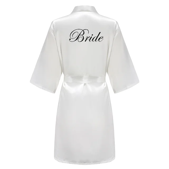 New Bride Bridesmaid Robe With Black Letters Mother Sister of the Bride Wedding Gift Bathrobe Kimono Satin Robes SP005 As the Photo Show