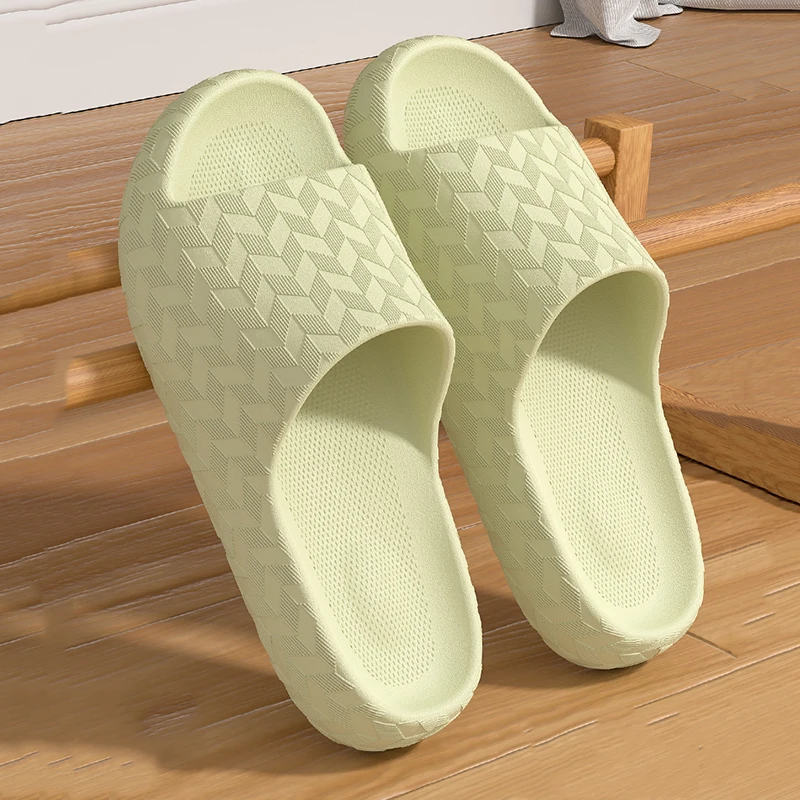 Summer Thick Bottom Cloud Slippers Women 2026 Comfortable Soft Sole Eva Home Slides Woman Outdoor Non Slip Beach Flip Flops 45