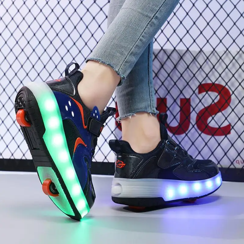 새로운 LED 조명 키즈 롤러 파쿠르 스케이트 선물 스포츠 야외 남아 여아용 2륜 러닝 캐주얼 롤러 스니커즈 변형