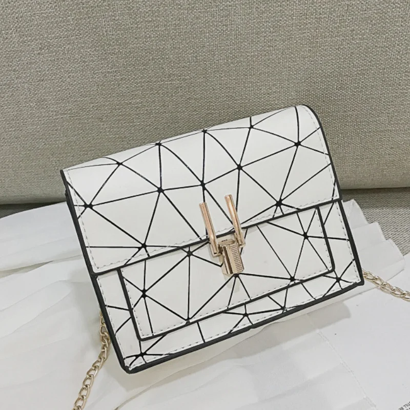 2021 Brand Fashion Women's Designer Crossbody Bag Fashion Casual Small Square Bag Wild Crossbody Bags Solid Color High Quality 