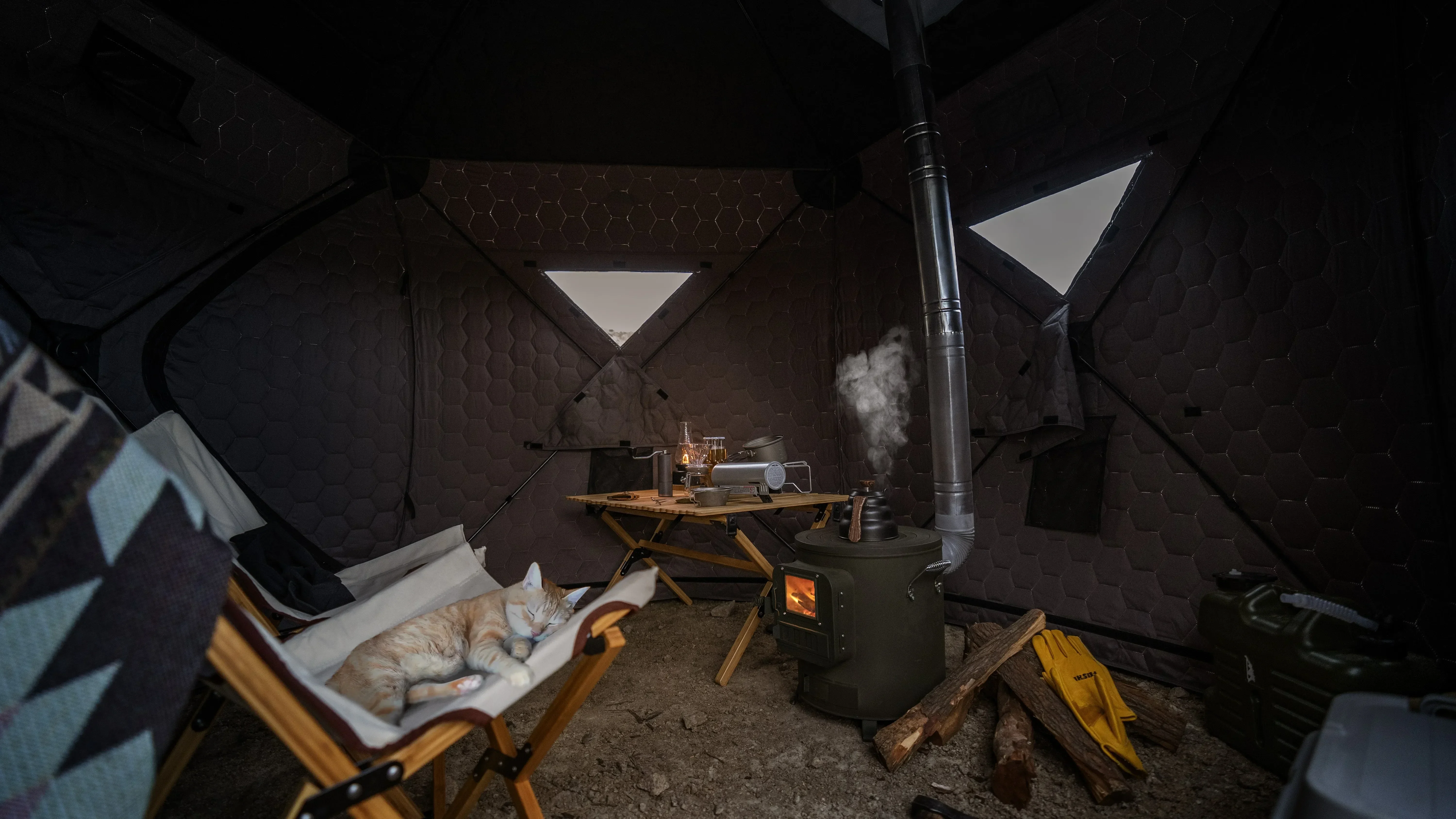 Rifugio per la pesca sul ghiaccio per 8 persone: la tenda pop-up per la pesca sul ghiaccio tutto in uno - Blog