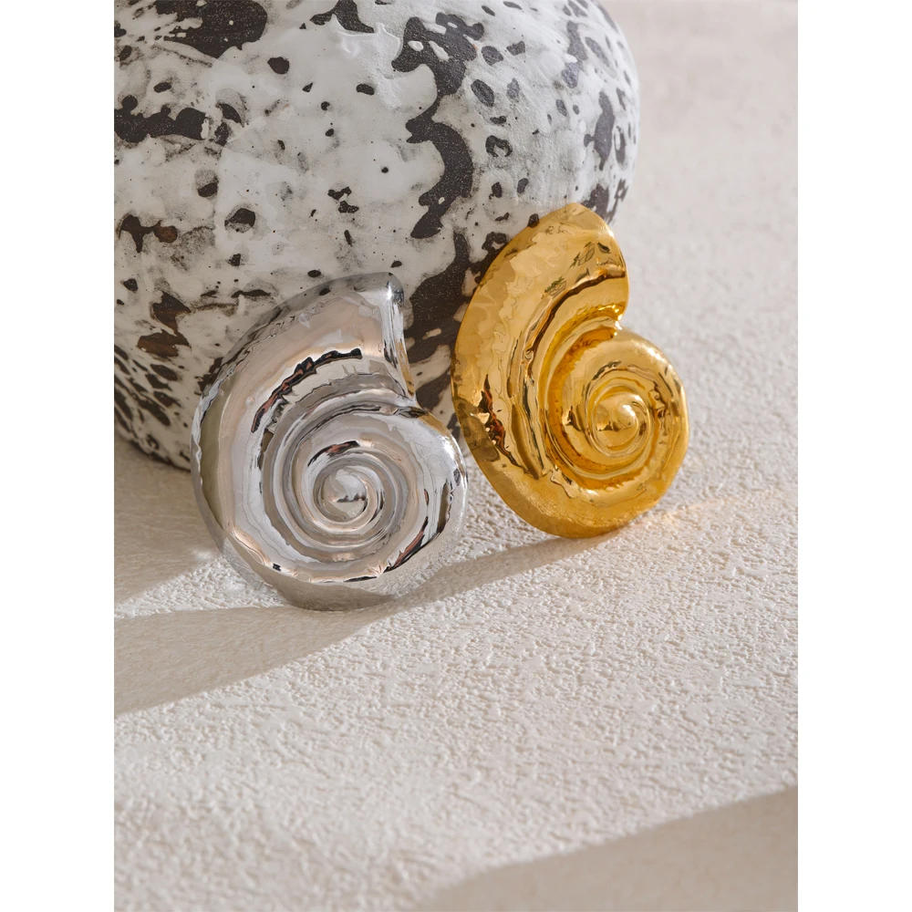 Yhpup Conch Brooch Pin Unisex Jewelry