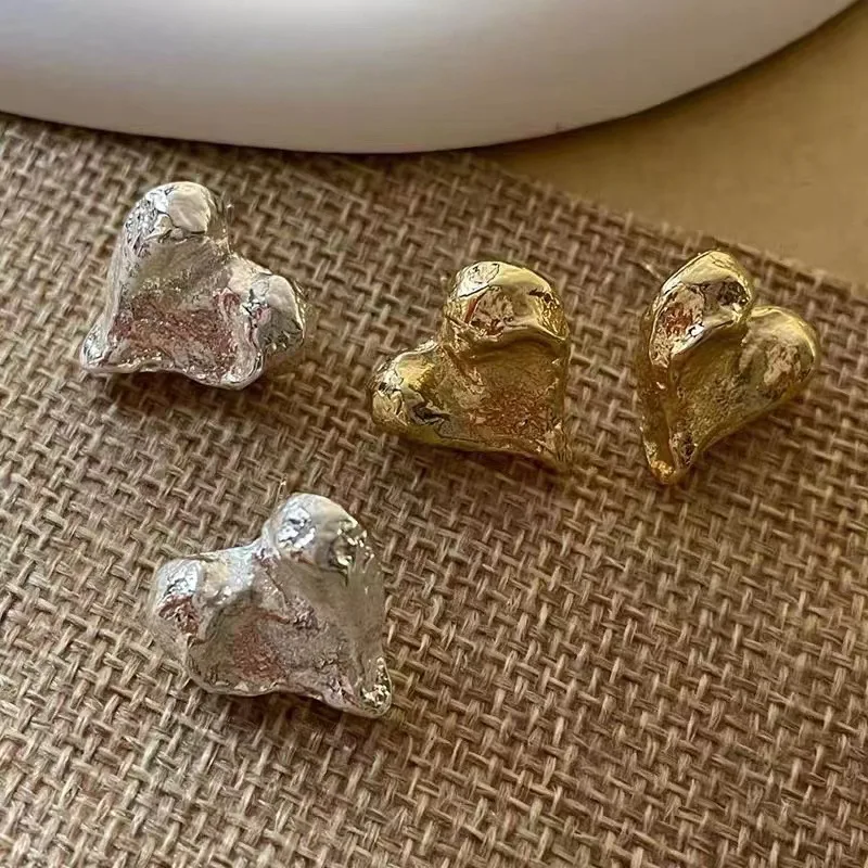 

Geometric Irregular Pleated Metal Love Earrings New Women's Cool Style Fashion Simple Personality High Grade Earrings