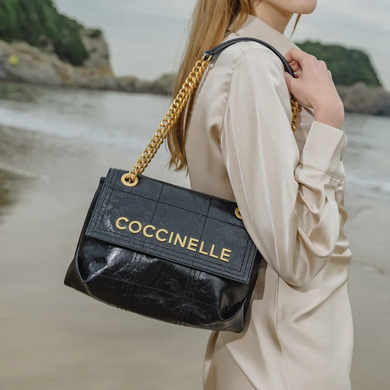 

2024 New Wandering Bag COCCINELLE Large Capacity Shoulder Bag SATCHEL Handheld Oil Wax Leather Chain Bag