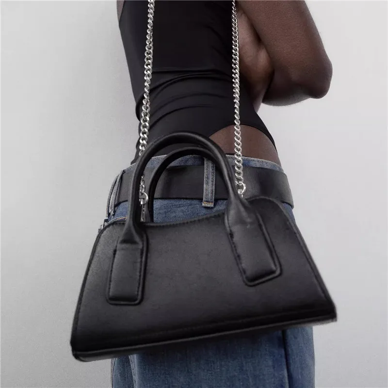 Underarm Retro Fashion Bag Women 2025 Autumn and Winter New Niche Simple High-end Single Shoulder Messenger Bag Women