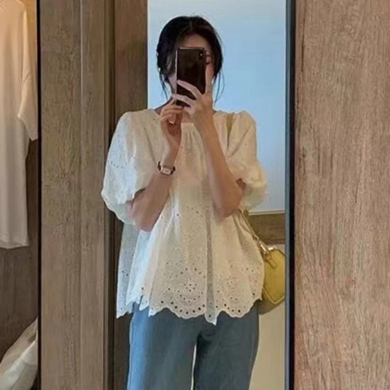 여성용 짧은 퍼프 소매 블라우스, 화이트 캐주얼 셔츠, 오피스 레이디 할로우 아웃 상의, 여름 패션, 신상 Best5 여성용 짧은 퍼프 소매 블라우스, 화이트 캐주얼 셔츠, 오피스 레이디 할로우 아웃 상의, 여름 패션, 신상 Best5