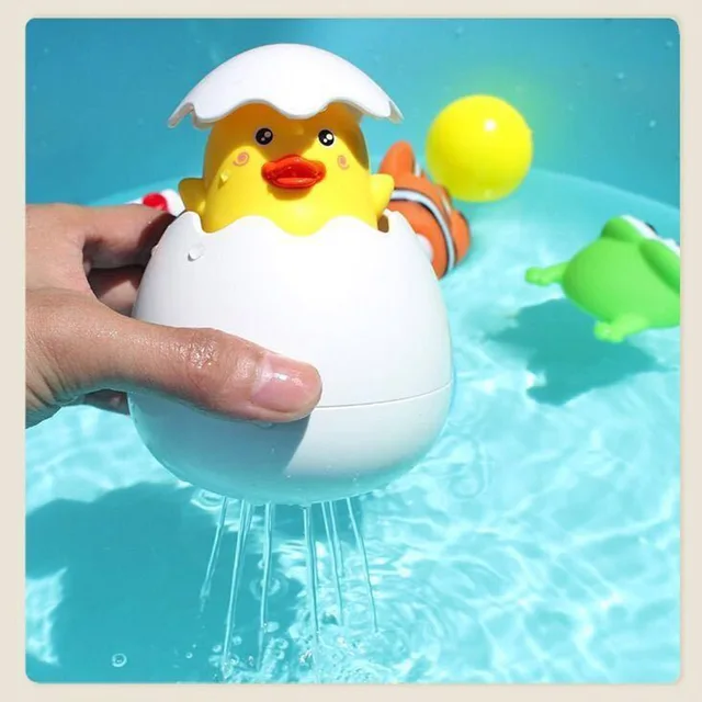 Baby Swimming Bathroom Bathing Shower Toy Children's Penguin Egg Water Spray Sprinkler Sprinkling Toy Kids Water Clockwork Toys 4