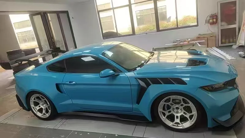 For Ford Mustang Carbon Fiber Body Kit Wild Horse Upgraded GTD-style Front and Rear Bumper Spoiler Engine Hood