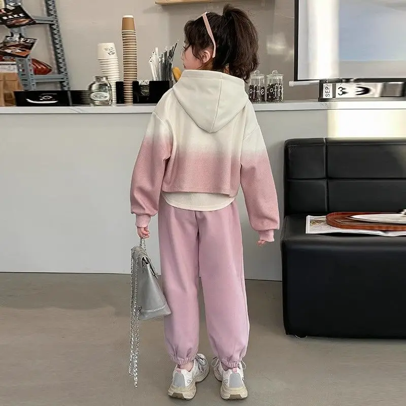 طقم بناتي رياضي خريفي 3 قطع