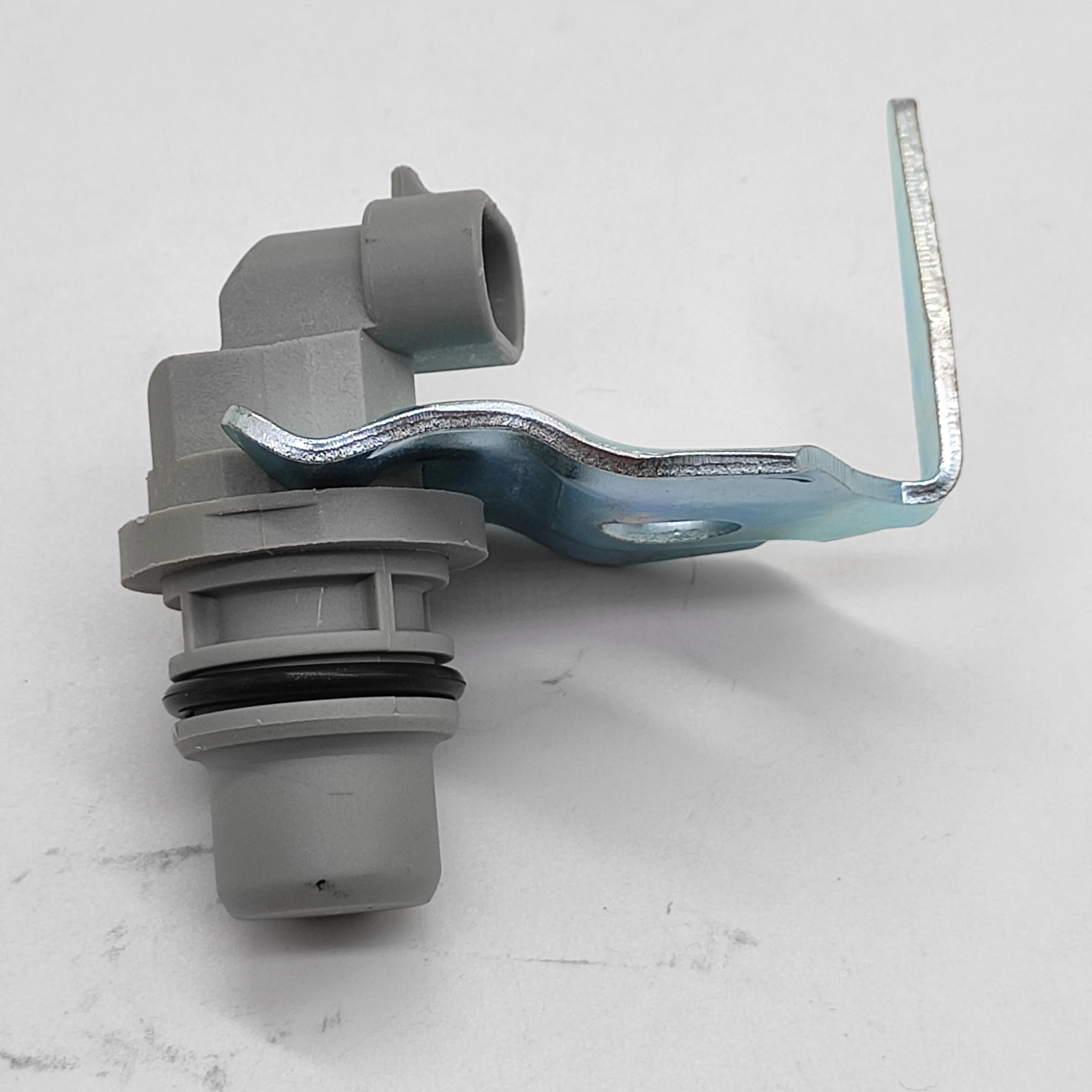 

Camshaft Position Sensor 1885812C91 For Ford 7.3 L 7.3L E-350 E-450 Powerstroke Diesel PC603 GMC G.M International Navistar