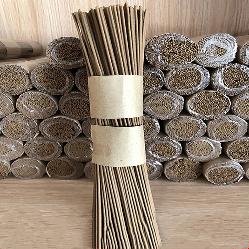 Hainan Natural Insect Leakage Agarwood Log Thread Incenso Diy God Of Wealth Per Incenso Incenso Per Uso Domestico Per Aiutare A Dormire