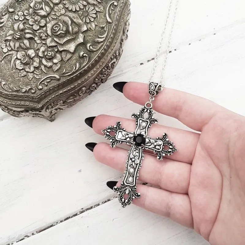 Gothic Black Red Ruby Cross Pendant Necklace for Women Vintage European and American Retro Simple Choker Fashion Jewelry Gifts