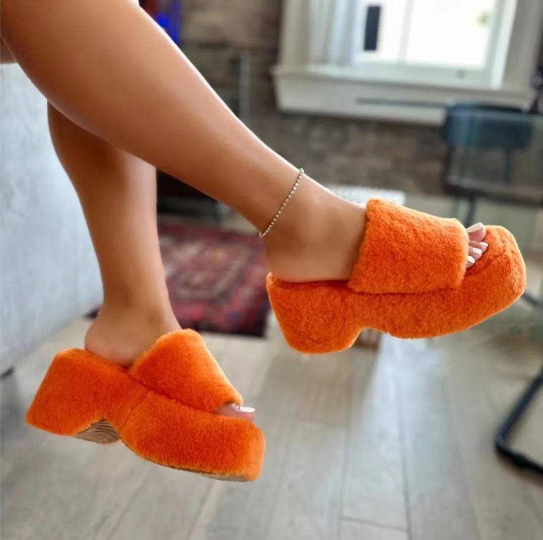 

Новинка 2023, удобные женские меховые тапочки на заказ, домашняя обувь, для дома и улицы, удобные меховые теплые домашние женские Тапочки