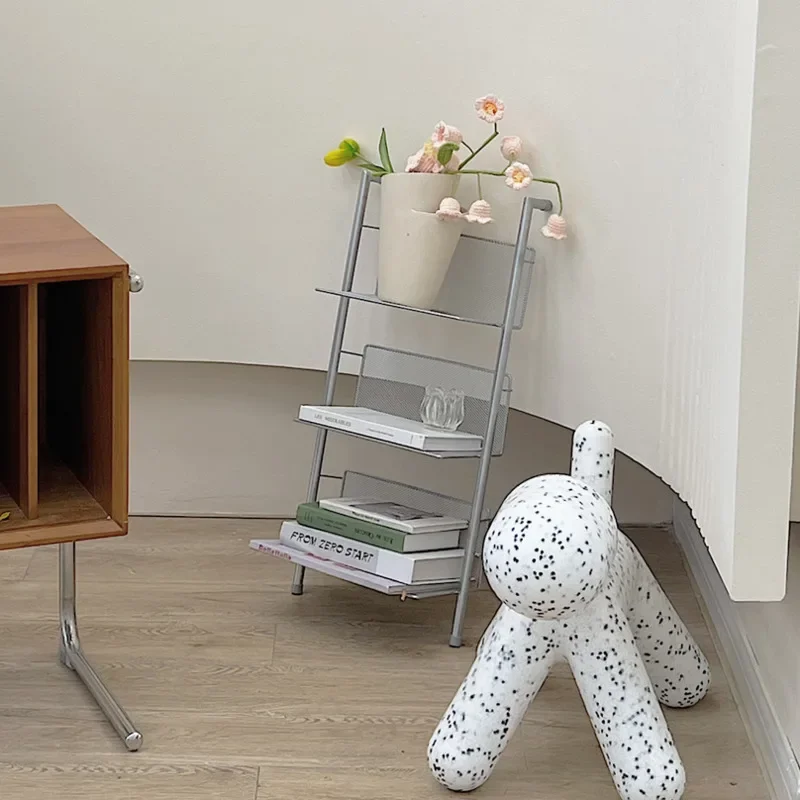 Ins Middle Ancient Bookshelf: Floor Clothing Store Magazine Display Rack Wall-mounted Multi-layer Bed Storage Organizer