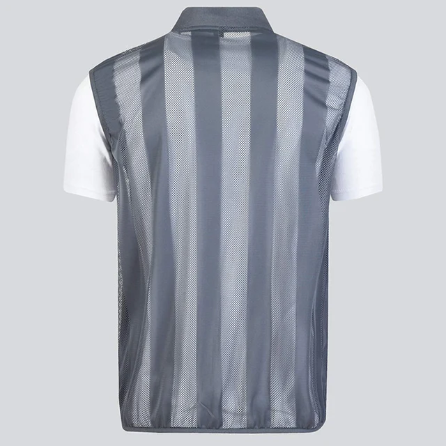 남성을 위한 필수품: 메쉬 낚시 조끼로 여름 모험을 마스터하세요