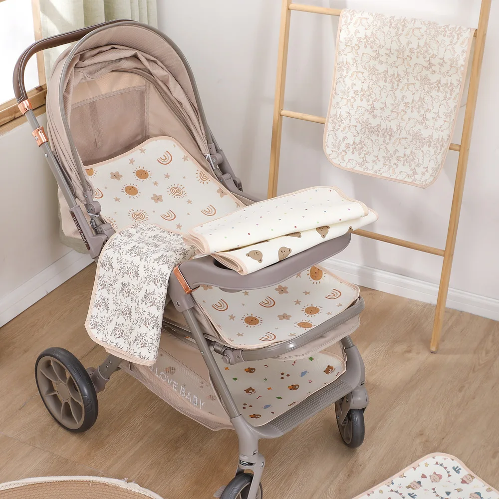 Baby Stroller Diaper Pad Gauze Cute Cartoon Baby Stroller Seat Mat Non-slip Absorbent Reusable Infant Urinal Mat Breathable