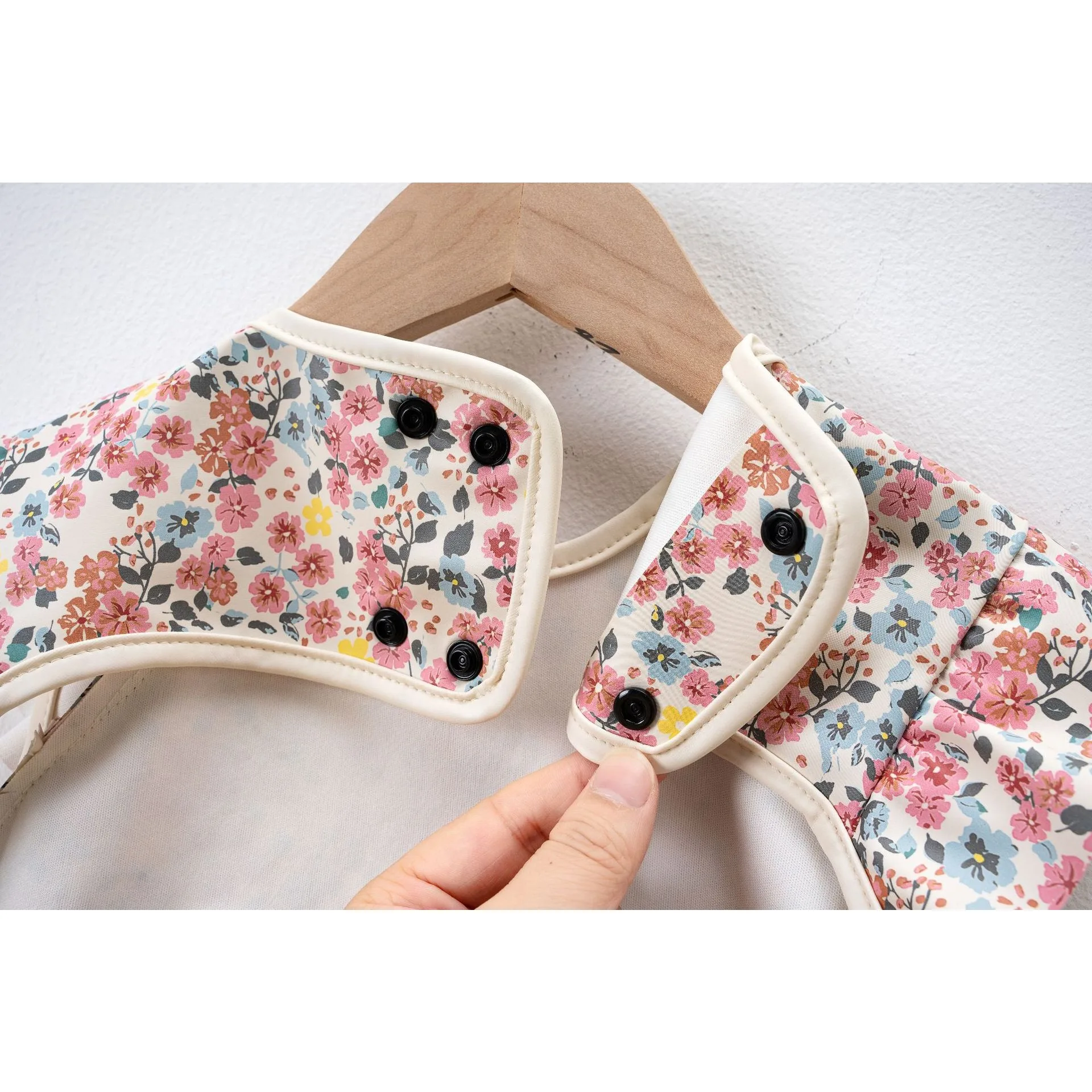NEW Baby Girl Bibs Apron Sleeveless Bibs Kids Feeding Apron Saliva Towel Waterproof PU Toddler Art Smock Dropshipping 5
