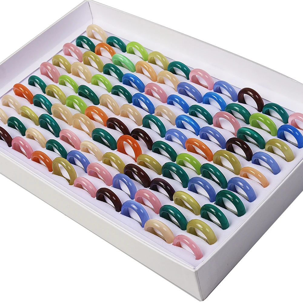 Großhandel Bulk Lose Frauen 50 Stück glattes Katzenauge gemischte Farbe Stein Fingerring Band Paar Hochzeit Verlobung Herren Ringe kostenlos