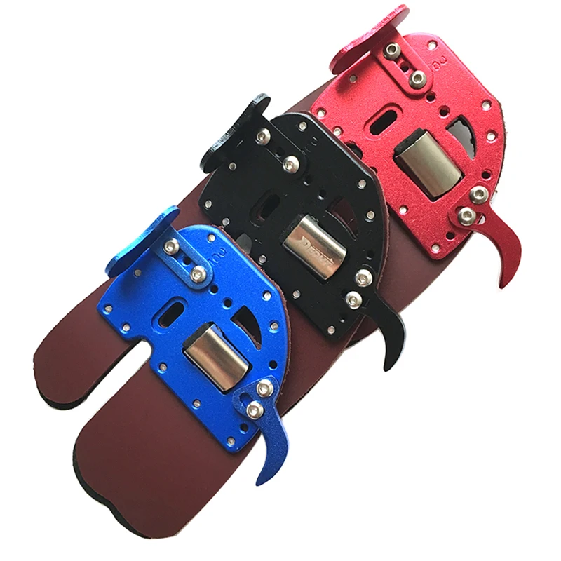 

DECUT Archery Finger Tab RUGB Left and Right Hand Archery Finger Guard Protection Pad Glove Tab for Bow Finger Protector