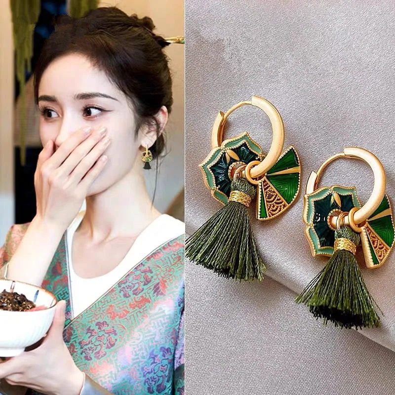 

Chinese Style Vintage Woman Lady Glaze Sector Tassel Green Dangle Earrings Gift , Ear Accessory Set