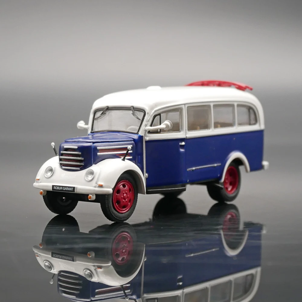 

IXO / IST 1:72 Robur Garant Diecast Car Model Metal Toy Bus Vehicle
