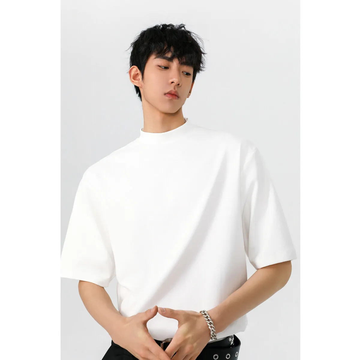 T-shirt da uomo in cotone bianco nero manica corta Sport PALESTRA Corsa T-shirt fitness Top per uomo T-shirt casual con collo a lupetto