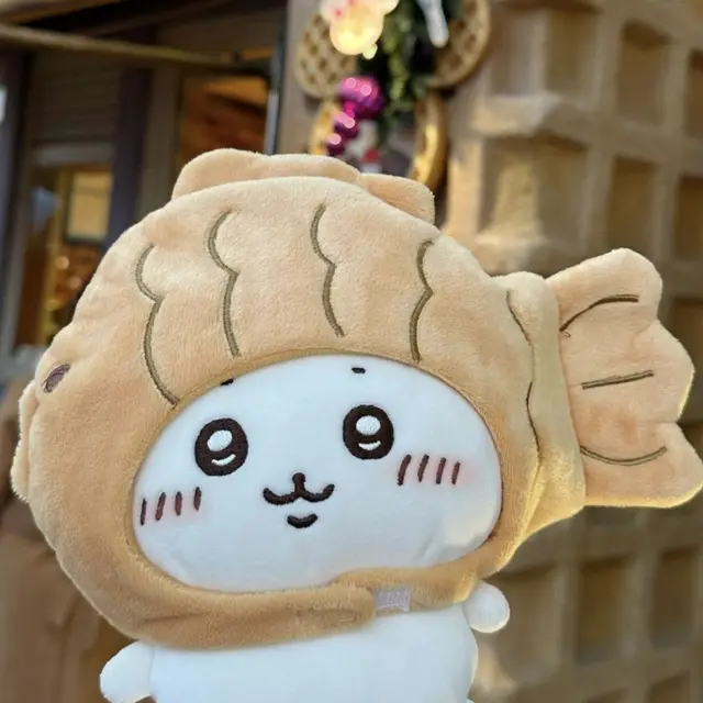 Chiikawa Snapper Headgear Plush Doll Keychain
