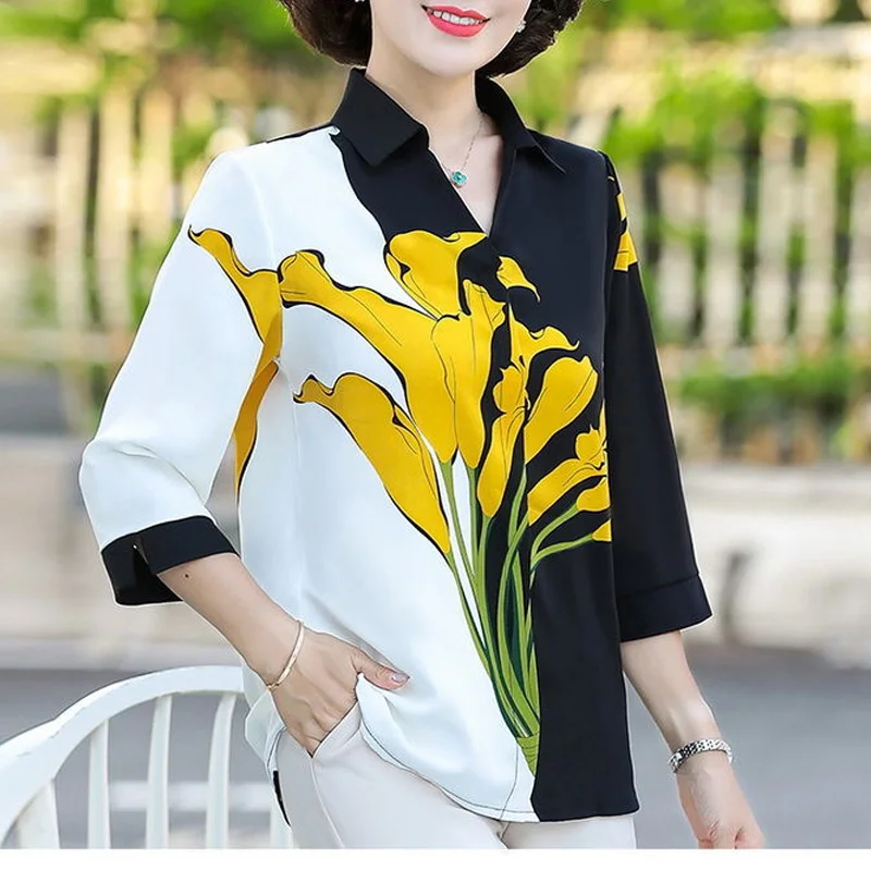 2023 Summer Fashion Trend Temperament Elegant V-neck Flower Print Commuting Simple Casual Loose Versatile Three Quarter Shirt