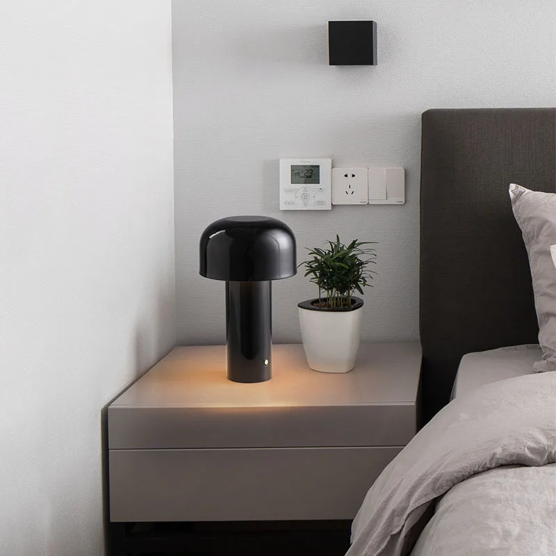 LED 휴대용 책상 램프, 현대 다리미 아트 버섯 조명, USB 충전식 휴대용 손전등, 실내 조명, 고정장치 후룸 장식
