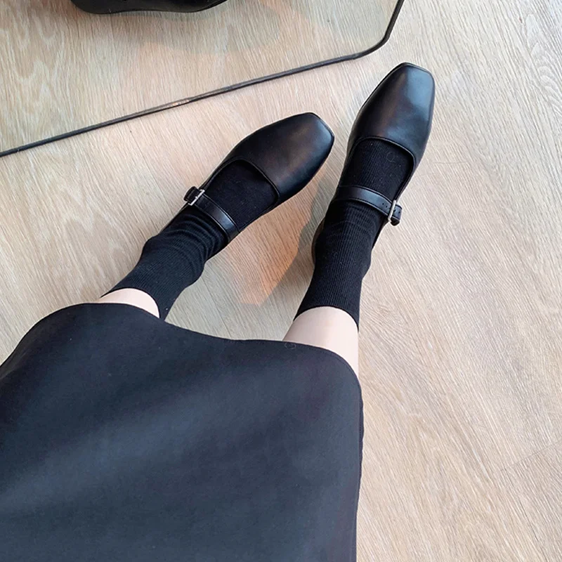 여성 부드러운 밑창 가죽 메리 제인 신발 2025 봄 얕은 신발 새로운 Designe 우아한 드레스 신발 Chunky Pumps Zapatillas Mujer