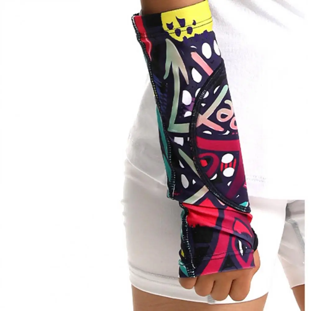 

Soft Arm Sleeves Soft Breathable Volleyball Arm Sleeves with Thumb Hole for Sweat Absorption Hand Protector Wrist for Enhanced