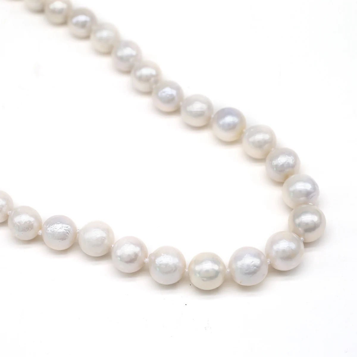 Natural Freshwater Pearl Necklace Round Beads Heart-Shaped Buckle for Woman Handmade Engagement Wedding Jewelry Gift