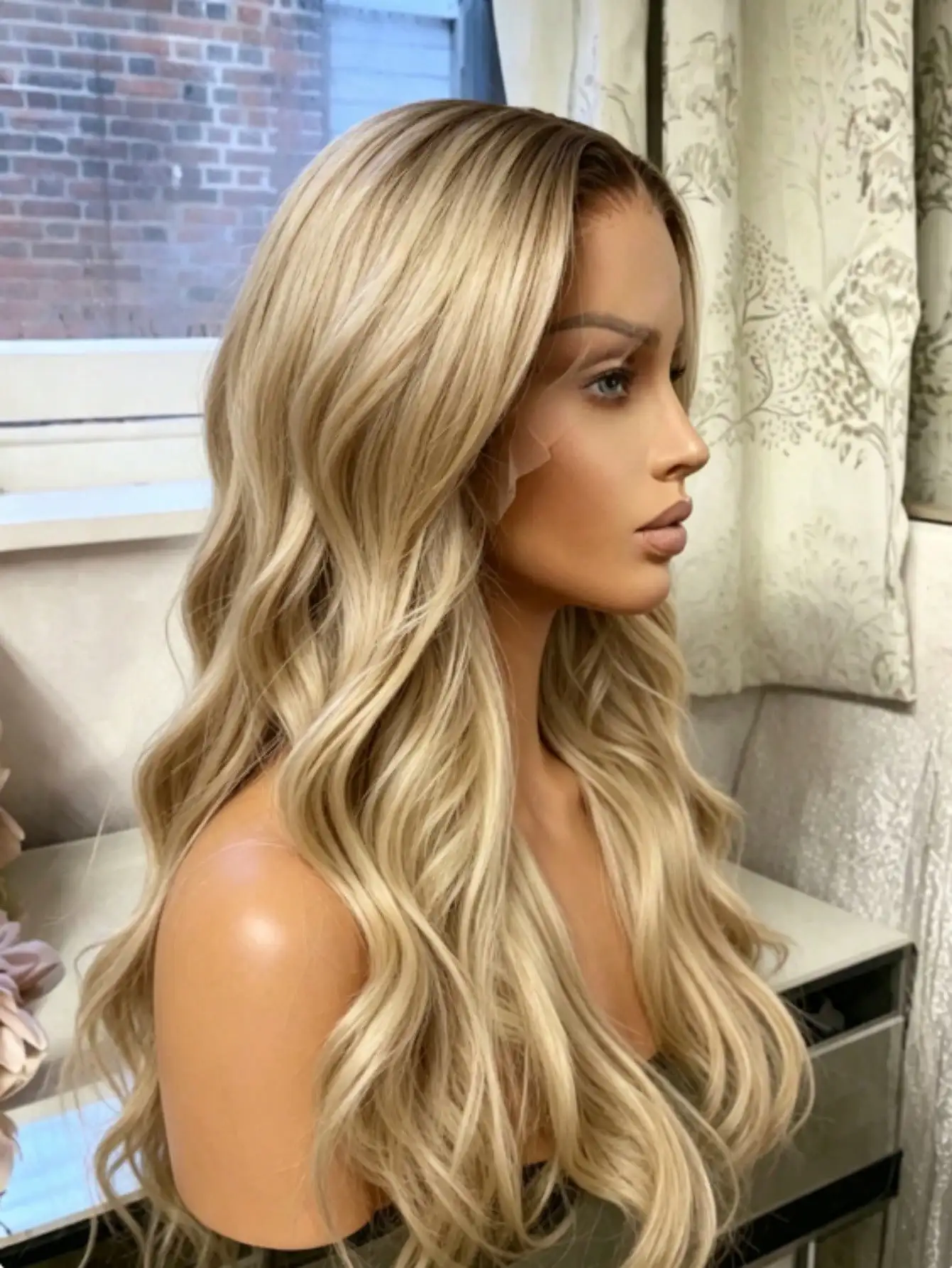 150 Density Ombre Blonde Wave Lace Front Wigs Human Hair 13x4 HD Transparent Lace Front Wigs for Women Pre Plucked Glueless wigs 3