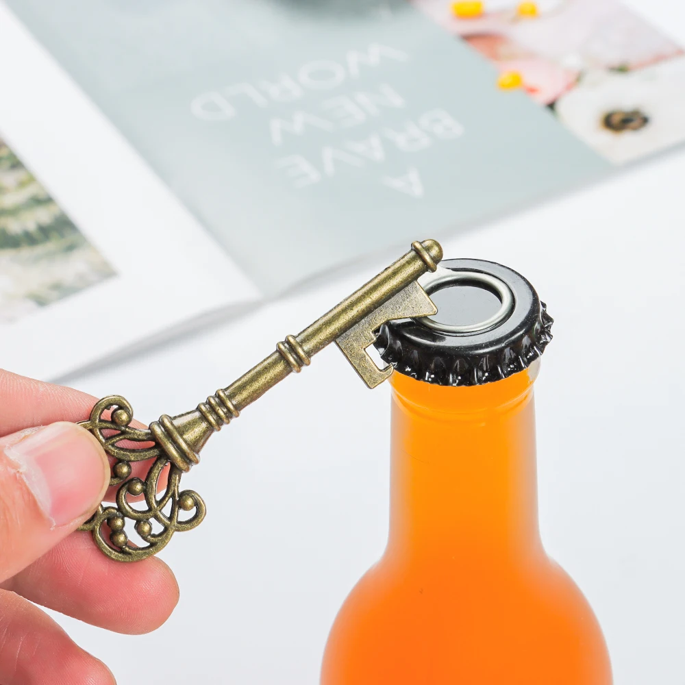ANCIEN PORTE-CLÉ BOUTEILLE de bière 33 export, voir photo. EUR 4,00