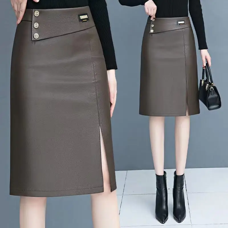 2024 Autumn Fashion Women's New Solid Color Button Leather Skirt Winter High Waist Slim Fit Comfortable and Versatile Half Skirt viago dictionary page mini skirt korean style skirt elegant dresses for women