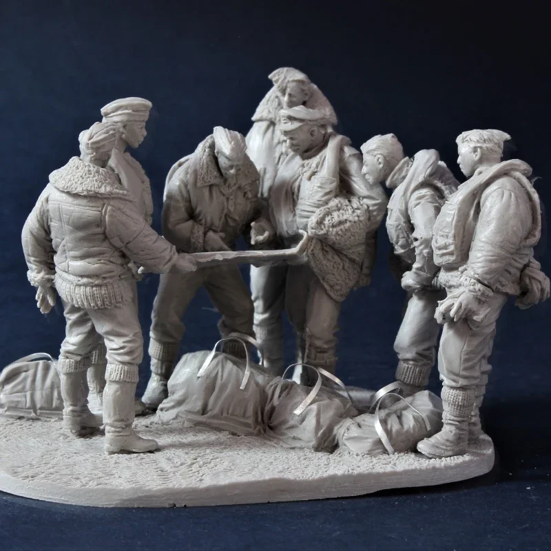 

1/32 Diecast Resin Figure Model Kit Soldier Pilot 7 People (Including Base) Gk Statue Unassembled Unpainted Free Shipping Toys