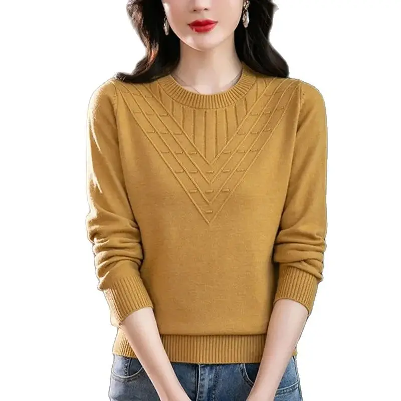 

2023 Spring And Autumn New Knitwear Plus Size Women's Round Neck Outer Sweater Loose Middle-Aged Mother Dressed Bottom Sweater