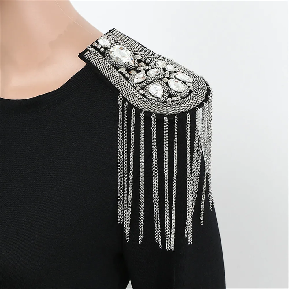 New Fashion Decorative Tassel Rhinestones Shoulder Pad Epaulet Punk Rivet Fringed Shoulder Stamp Brooch Pad Clothing Accessories